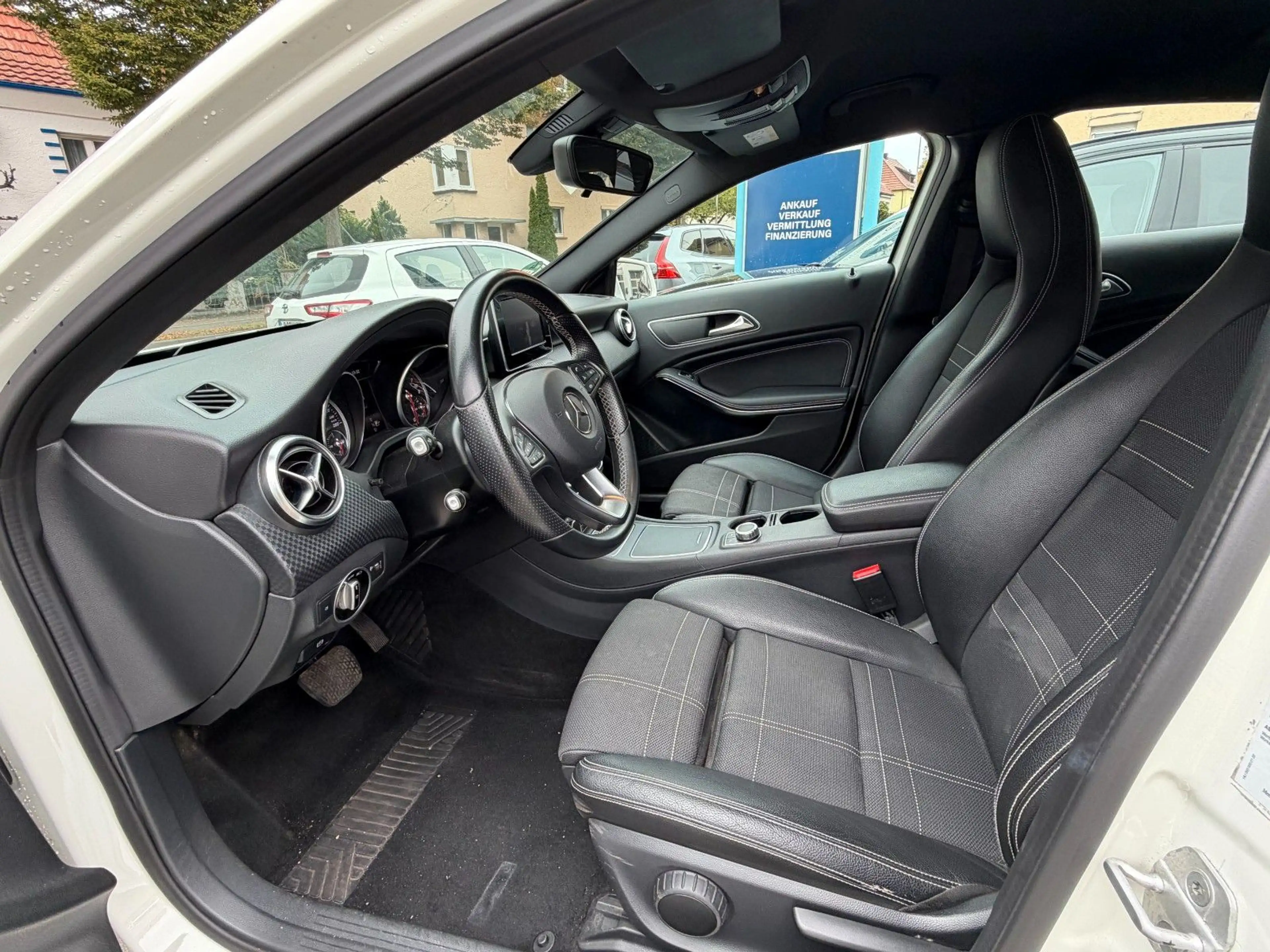 Mercedes-Benz A 180 A A 180 BlueEfficiency — photo 10
