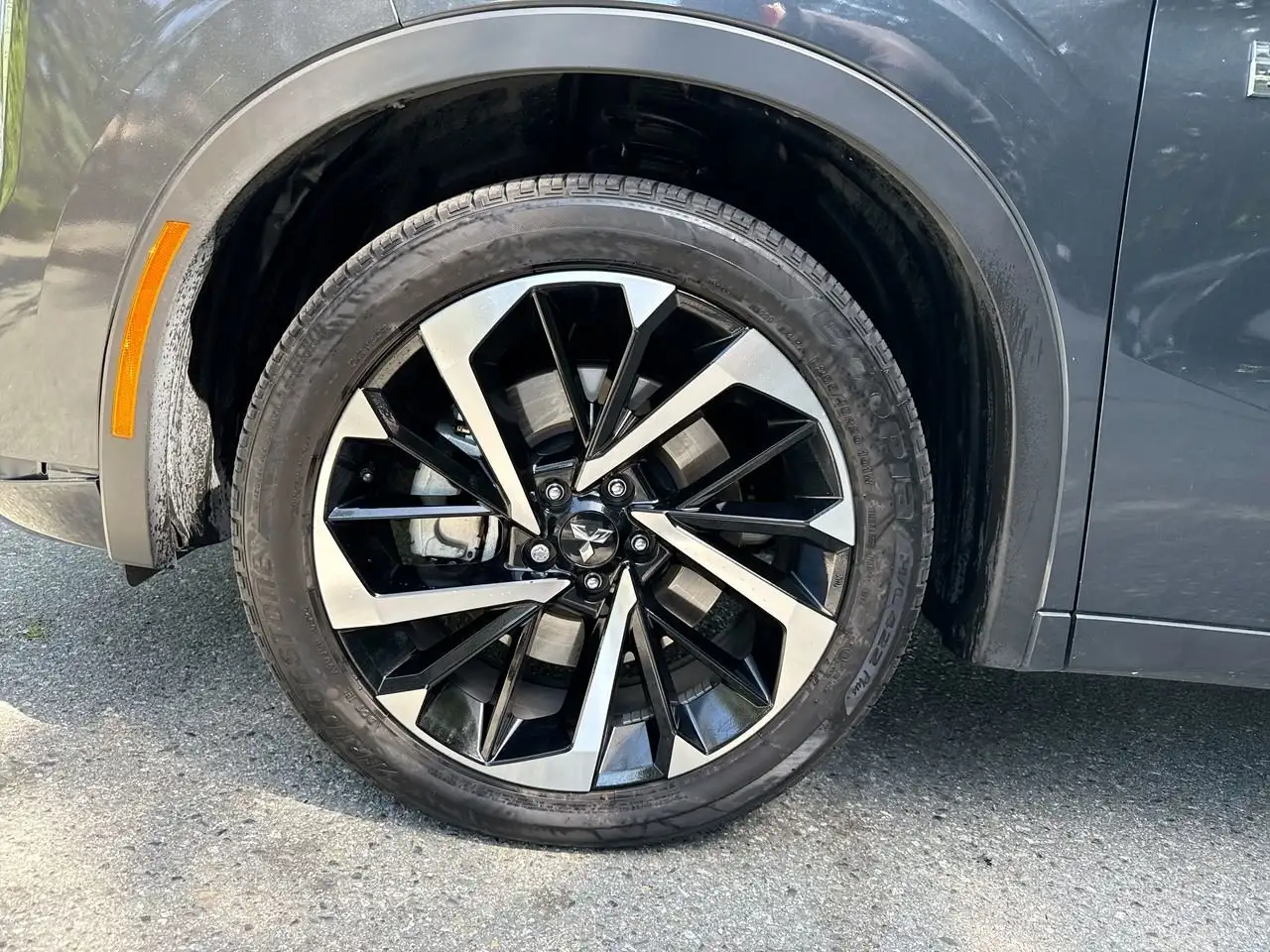 Mitsubishi Outlander снимка Mitsubishi Outlander