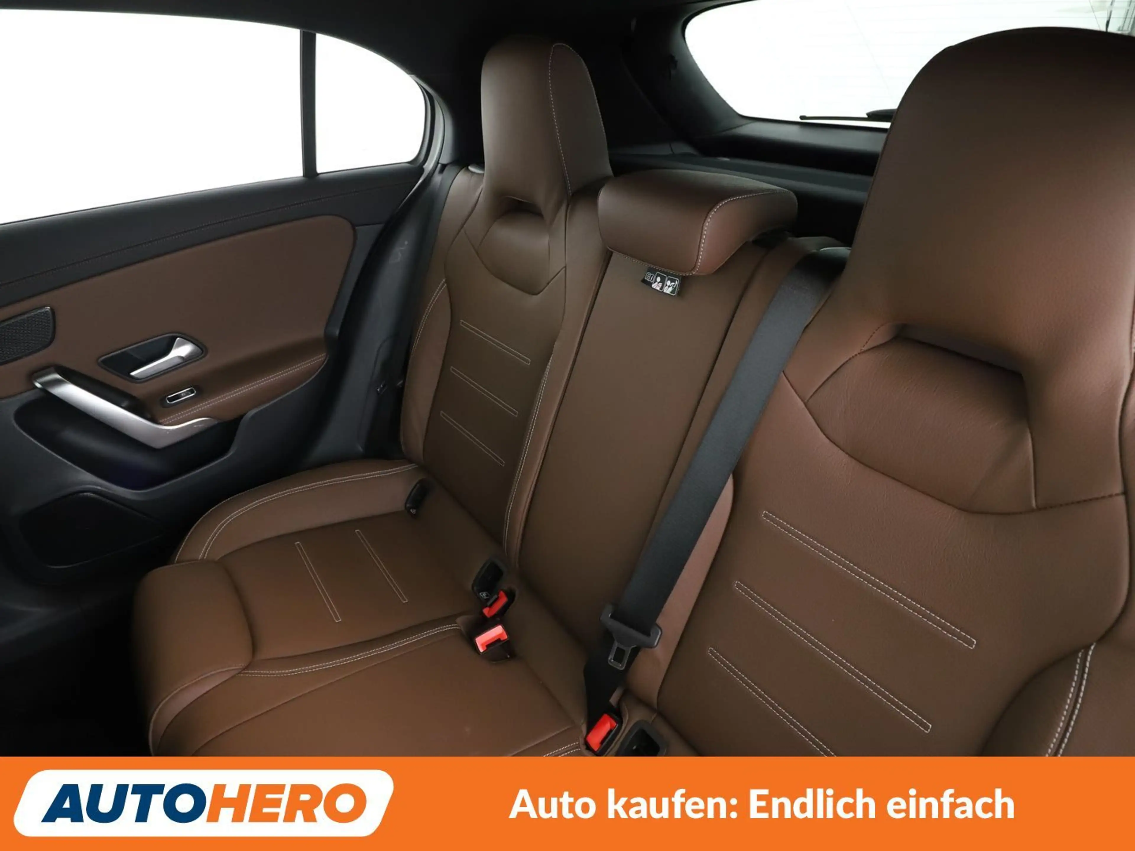 Mercedes-Benz A 220 AMG Line Aut.*LED*NAVI*ACC*PDC*SHZ*KLIMA*GARANTIE — photo 14
