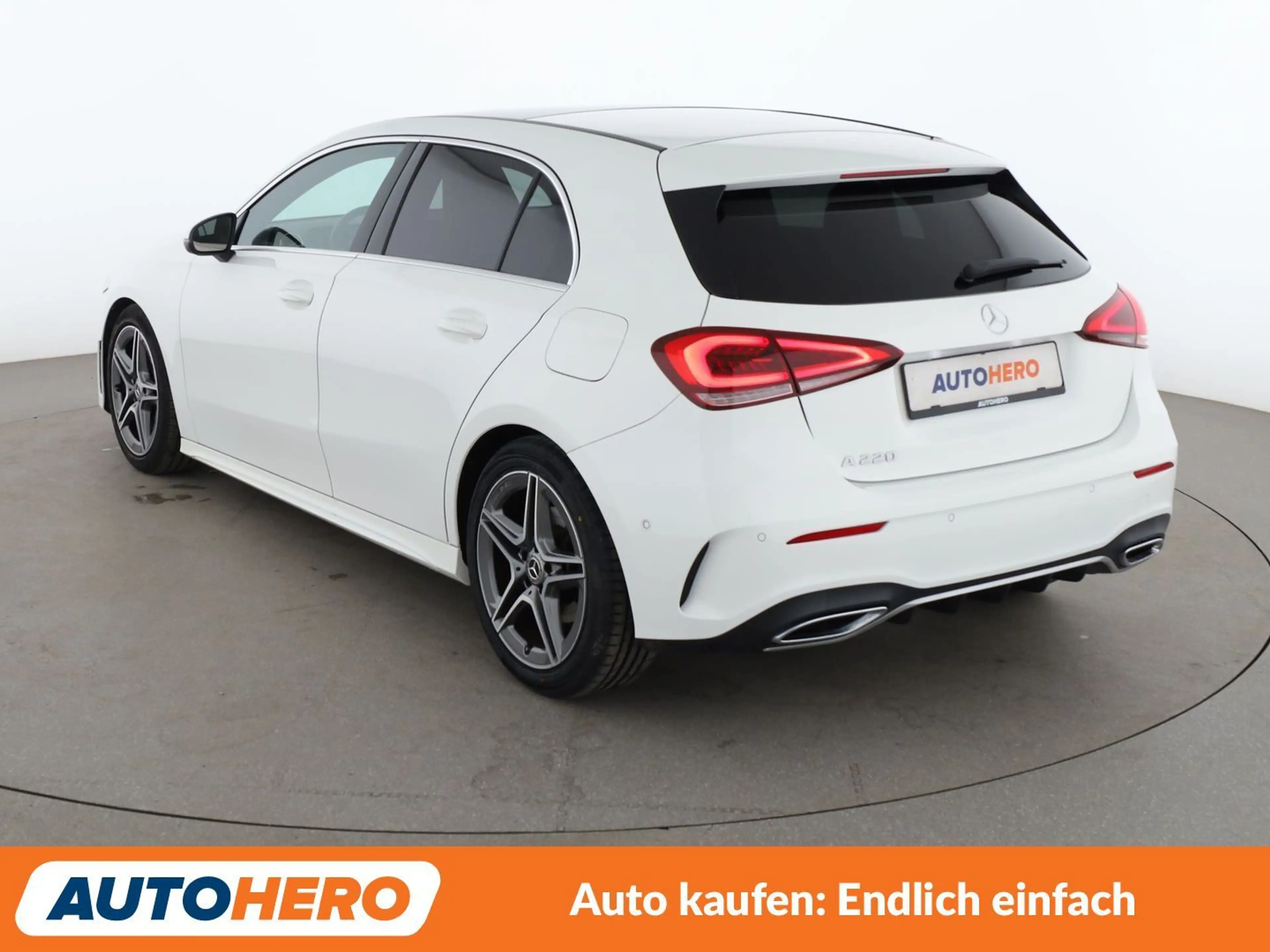 Mercedes-Benz A 220 AMG Line Aut.*LED*NAVI*ACC*PDC*SHZ*KLIMA*GARANTIE — photo 4
