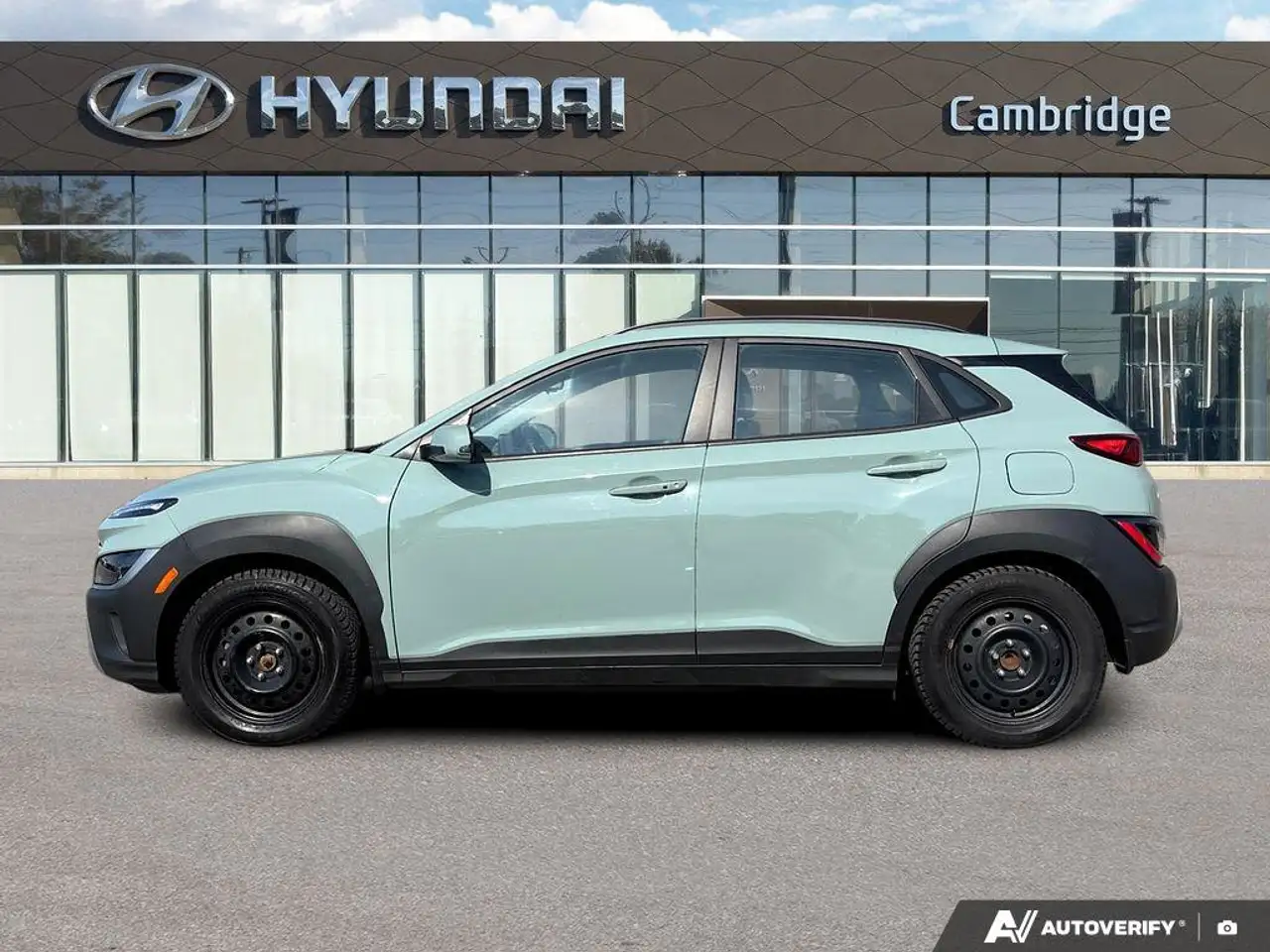 Hyundai KONA снимка Hyundai KONA