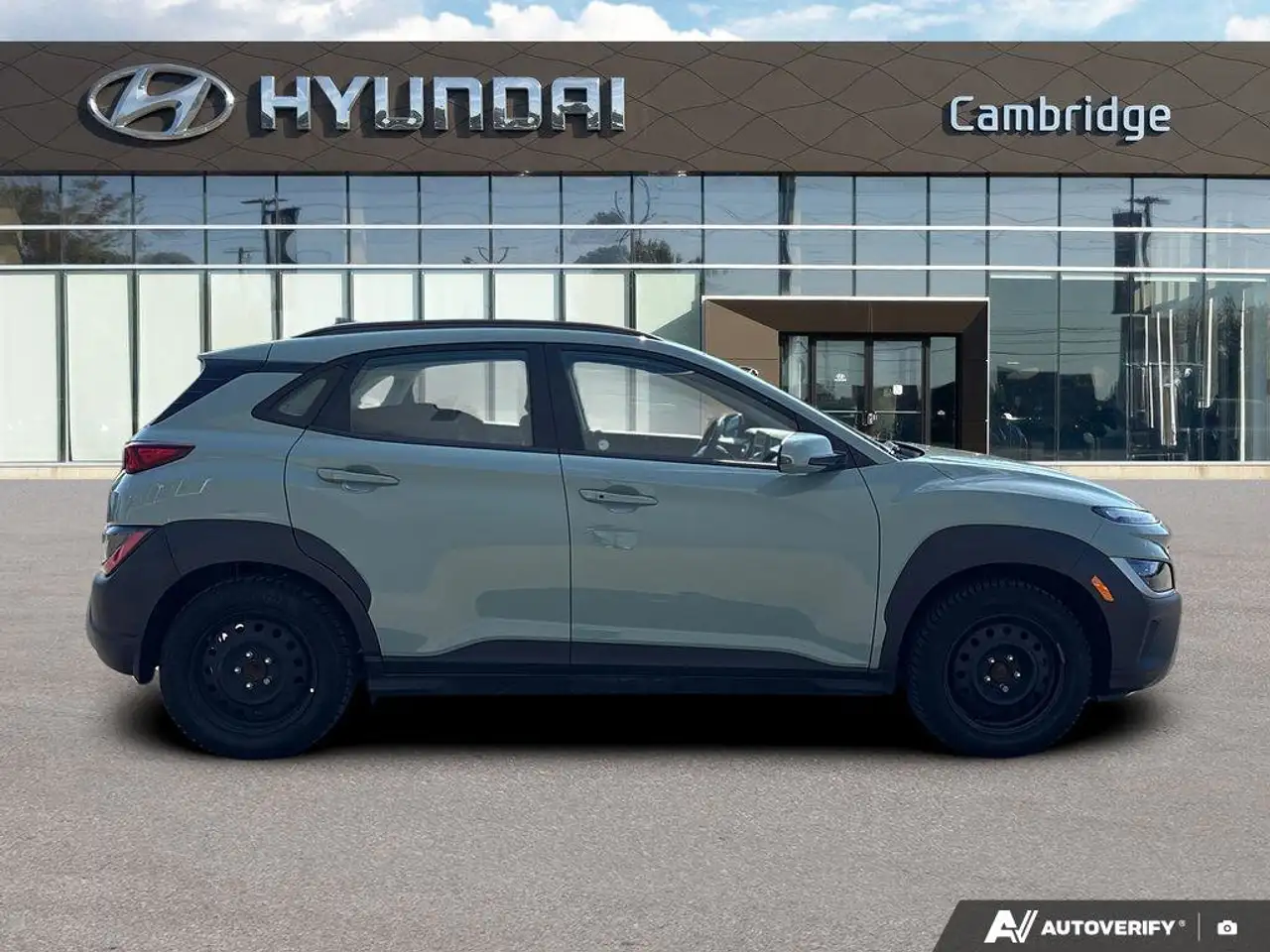 Hyundai KONA снимка Hyundai KONA