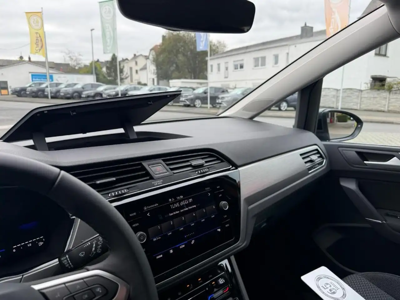 Volkswagen Touran Comfortline 1,5 l TSI OPF 150 PS 22