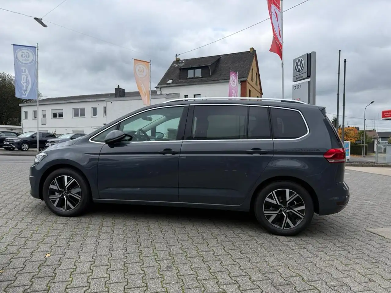 Volkswagen Touran Comfortline 1,5 l TSI OPF 150 PS 3
