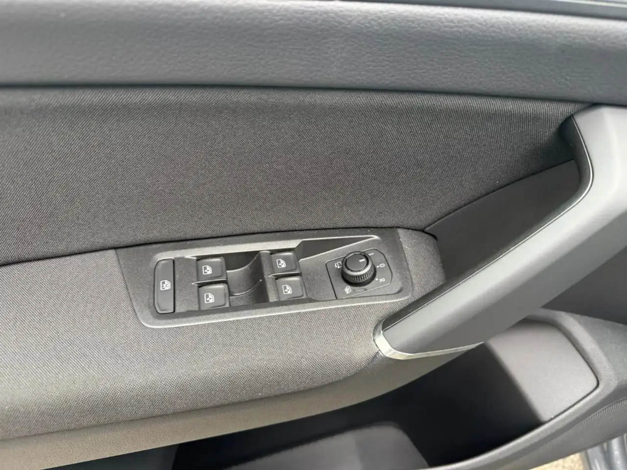 Volkswagen Touran Comfortline 1,5 l TSI OPF 150 PS 11