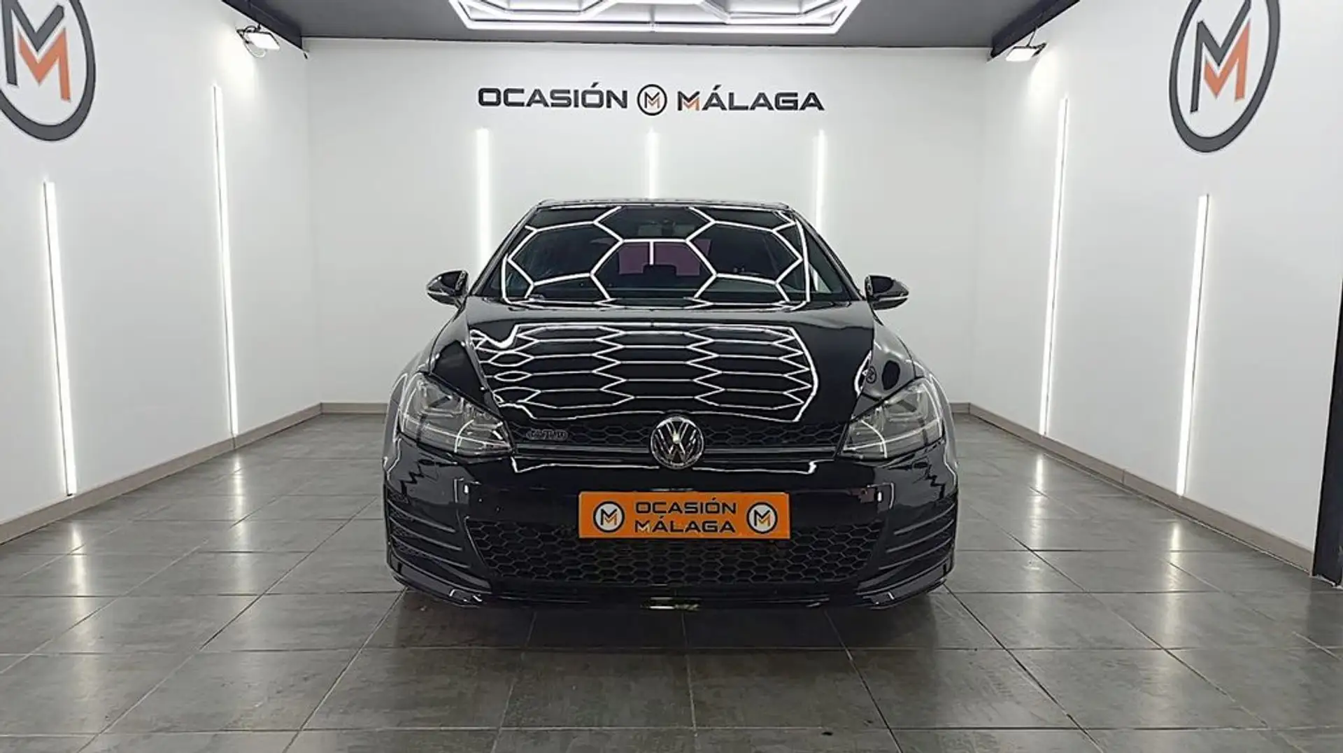 Volkswagen Golf GTD 2.0 TDI 184CV DSG BMT Schwarz - 2