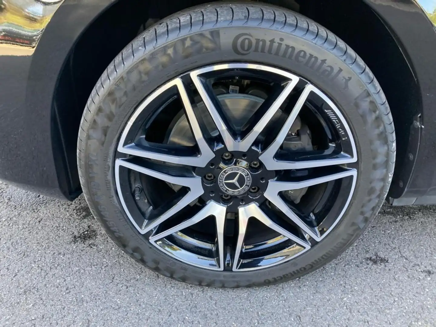 Mercedes-Benz V 300 d 4M Extralang Airmatic/Night-Paket/LED Schwarz - 2