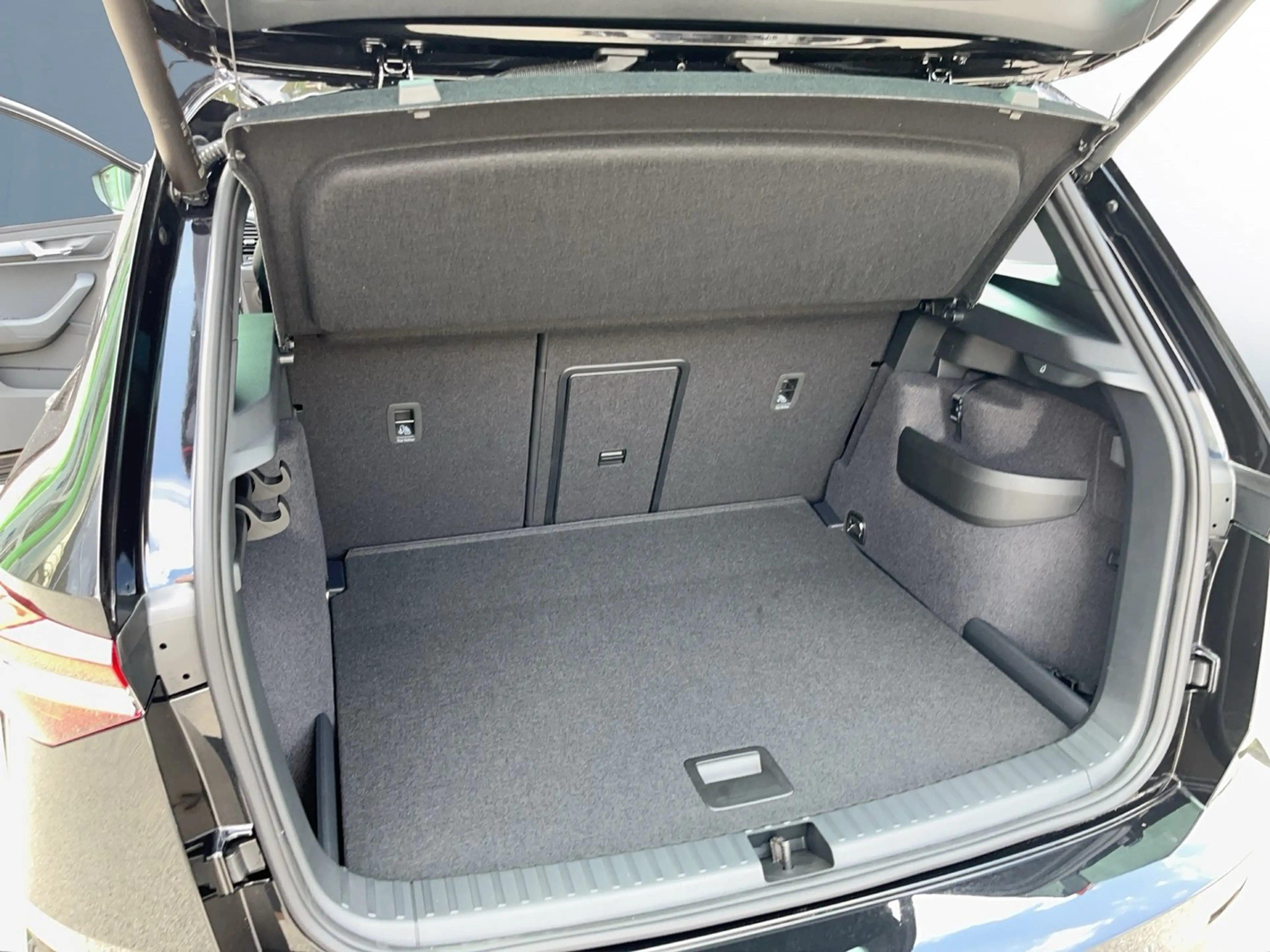 Skoda Karoq Sportline TSI DSG ACT — photo 12