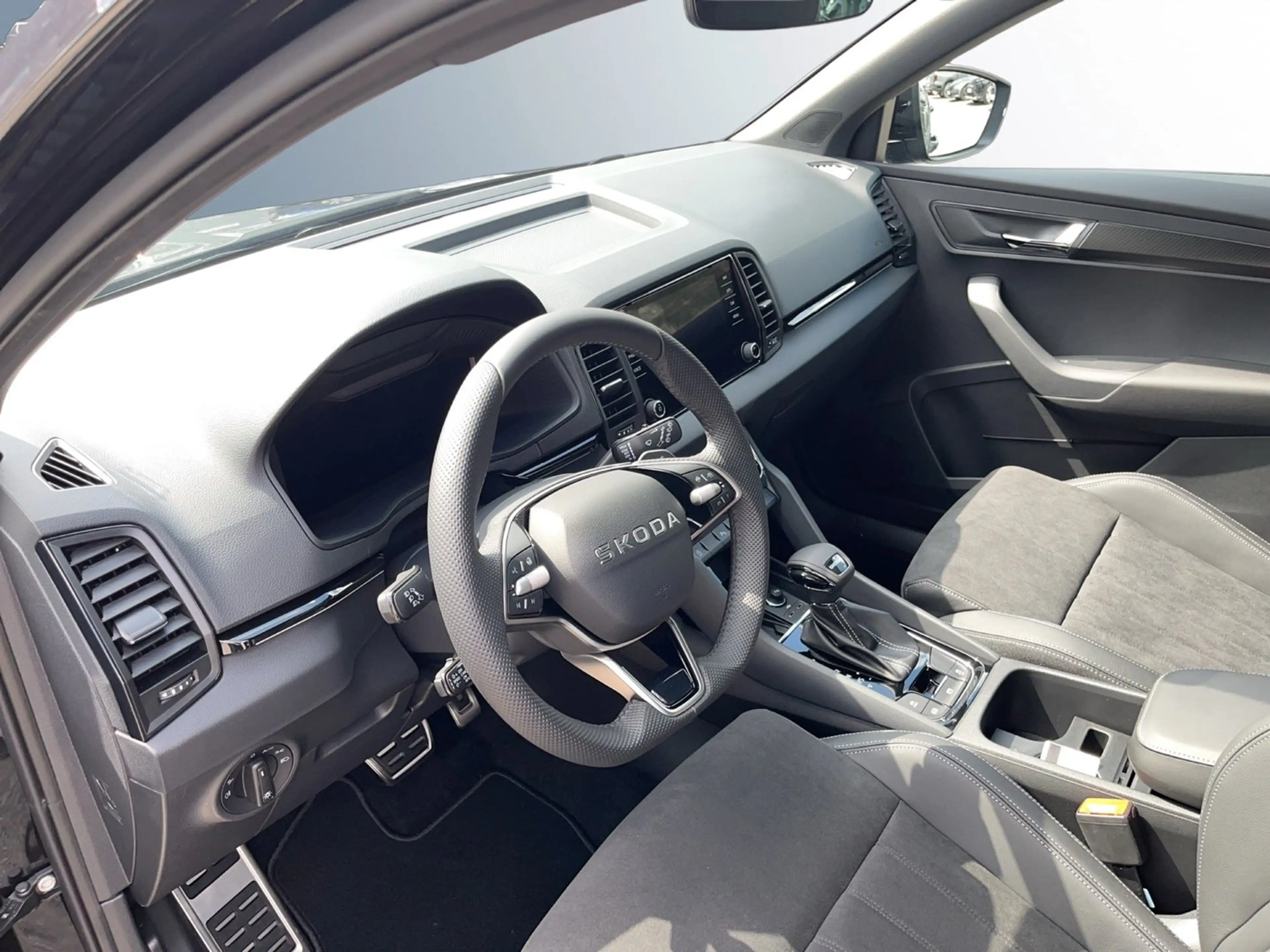 Skoda Karoq Sportline TSI DSG ACT — photo 8