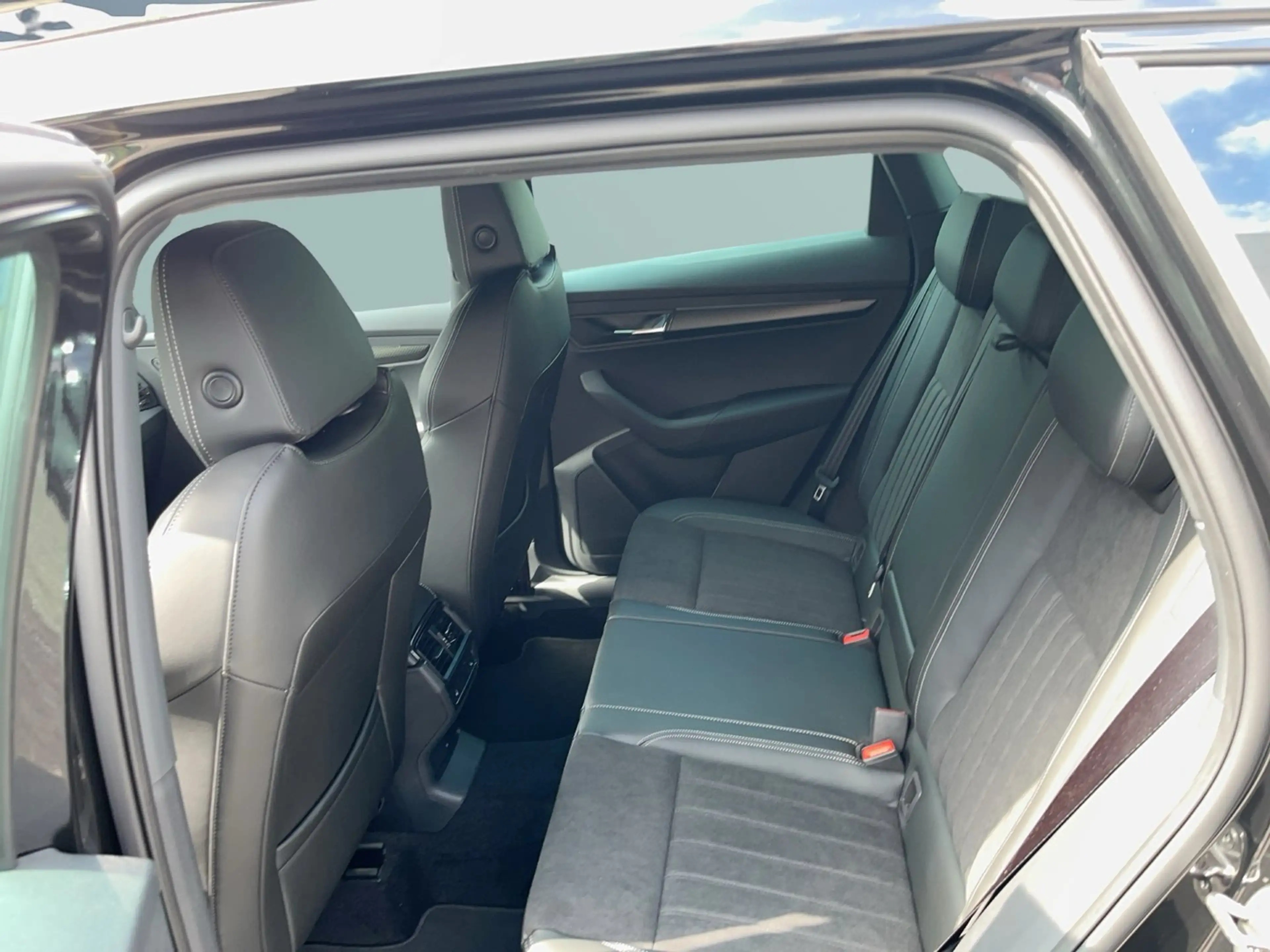 Skoda Karoq Sportline TSI DSG ACT — photo 11