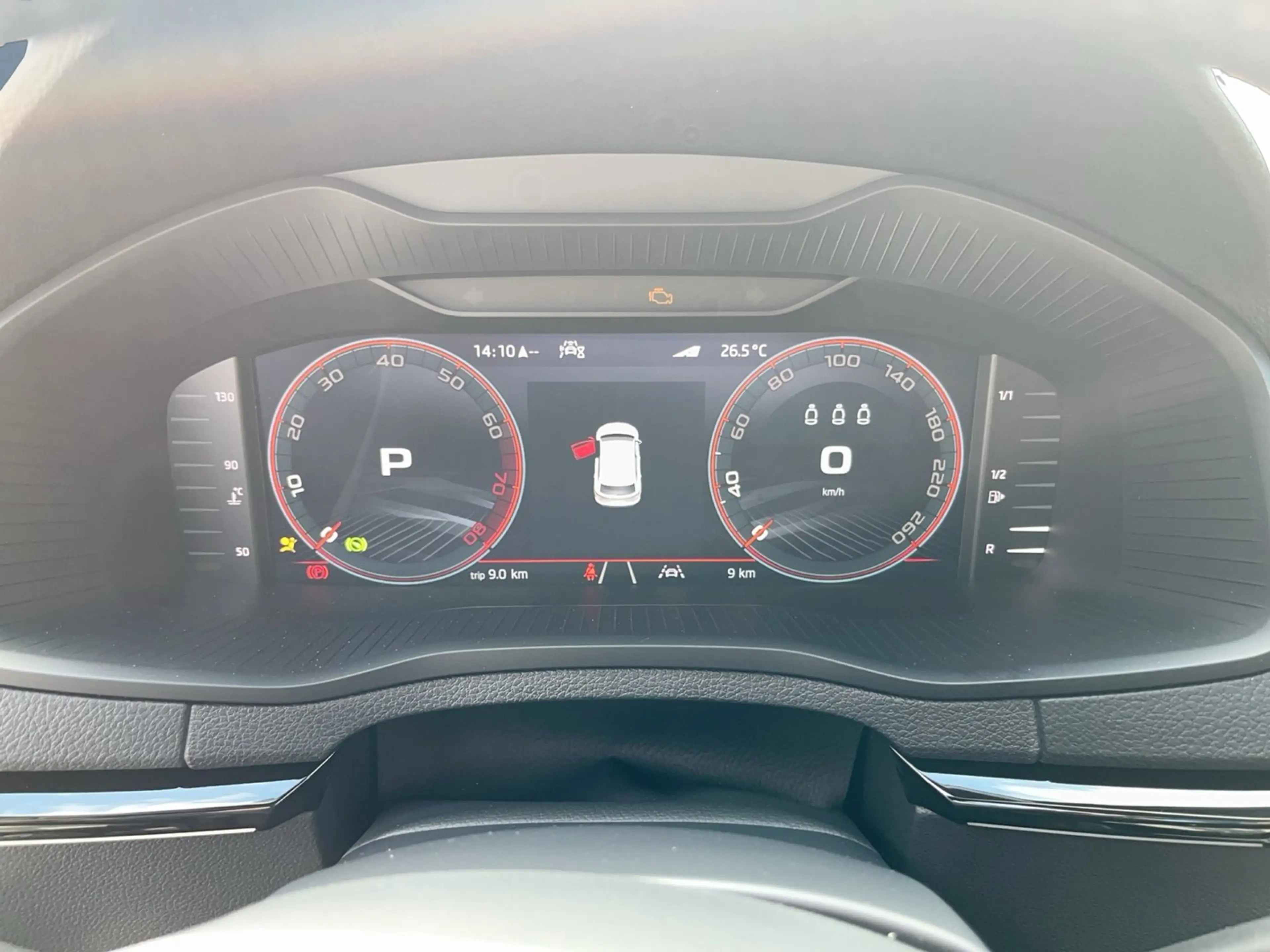 Skoda Karoq Sportline TSI DSG ACT — photo 9