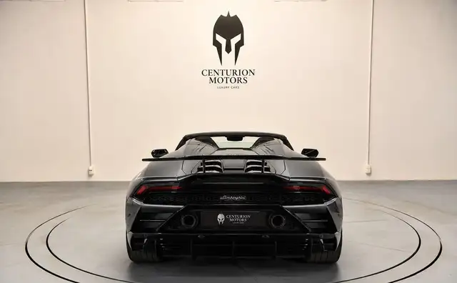 Lamborghini Huracan view 5