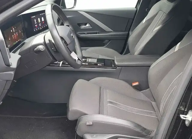 Opel Astra view 9