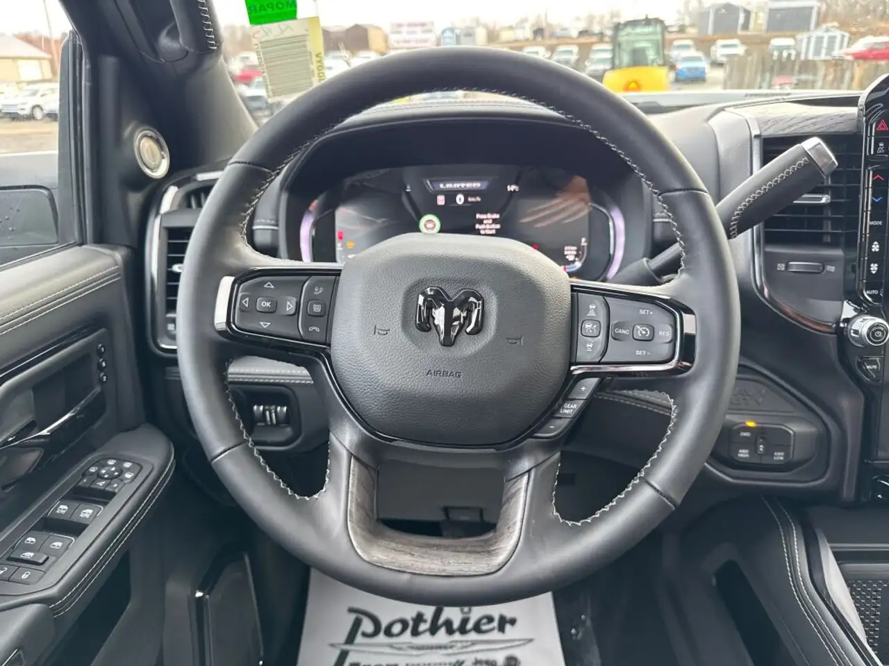 RAM 3500 снимка RAM 3500