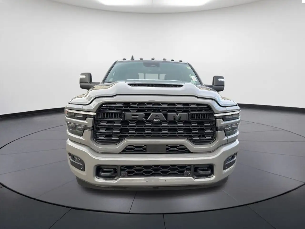 RAM 3500 снимка RAM 3500
