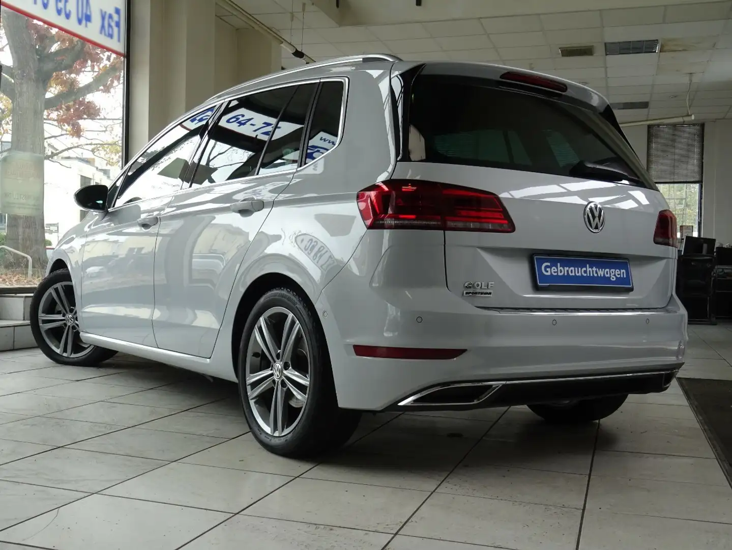Volkswagen Golf Sportsvan 1.5 TSI Highline DSG ParkAssist LED ACC Weiß - 2