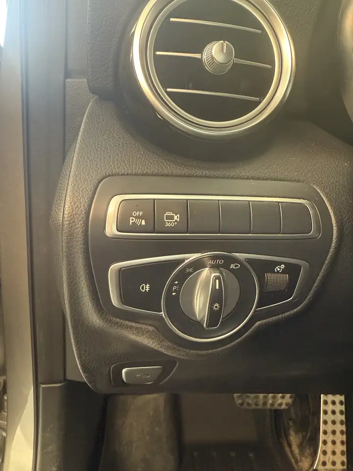 Mercedes-Benz GLC снимка Mercedes-Benz GLC