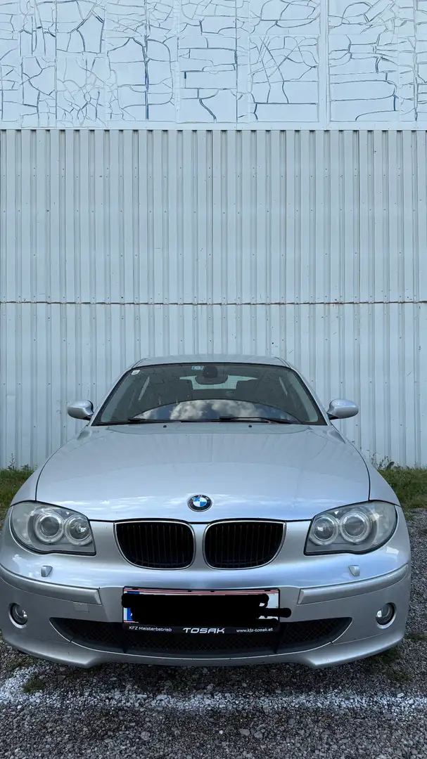 BMW 118 E87 - 1