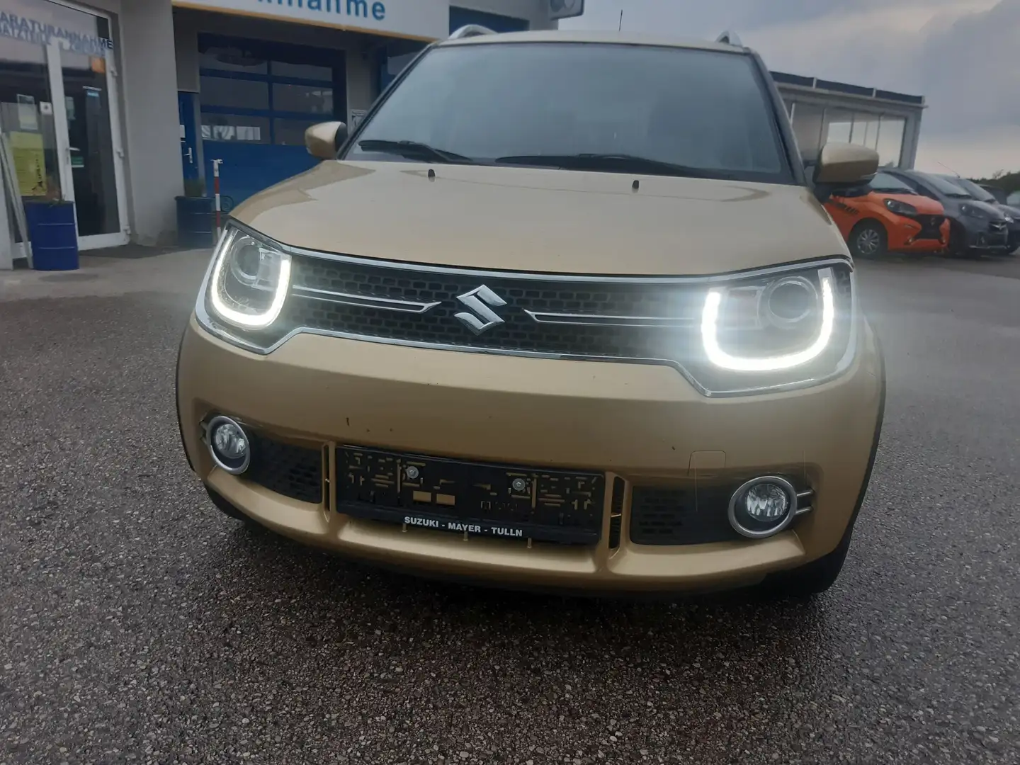Suzuki Ignis 1,2 Hybrid 4WD Flash Złoty - 2