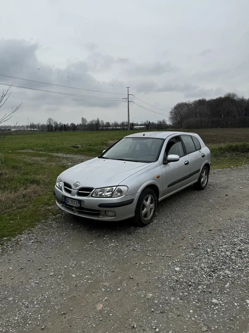 Nissan Almera 5p 1.5 ZX (luxury) c/abs - 2