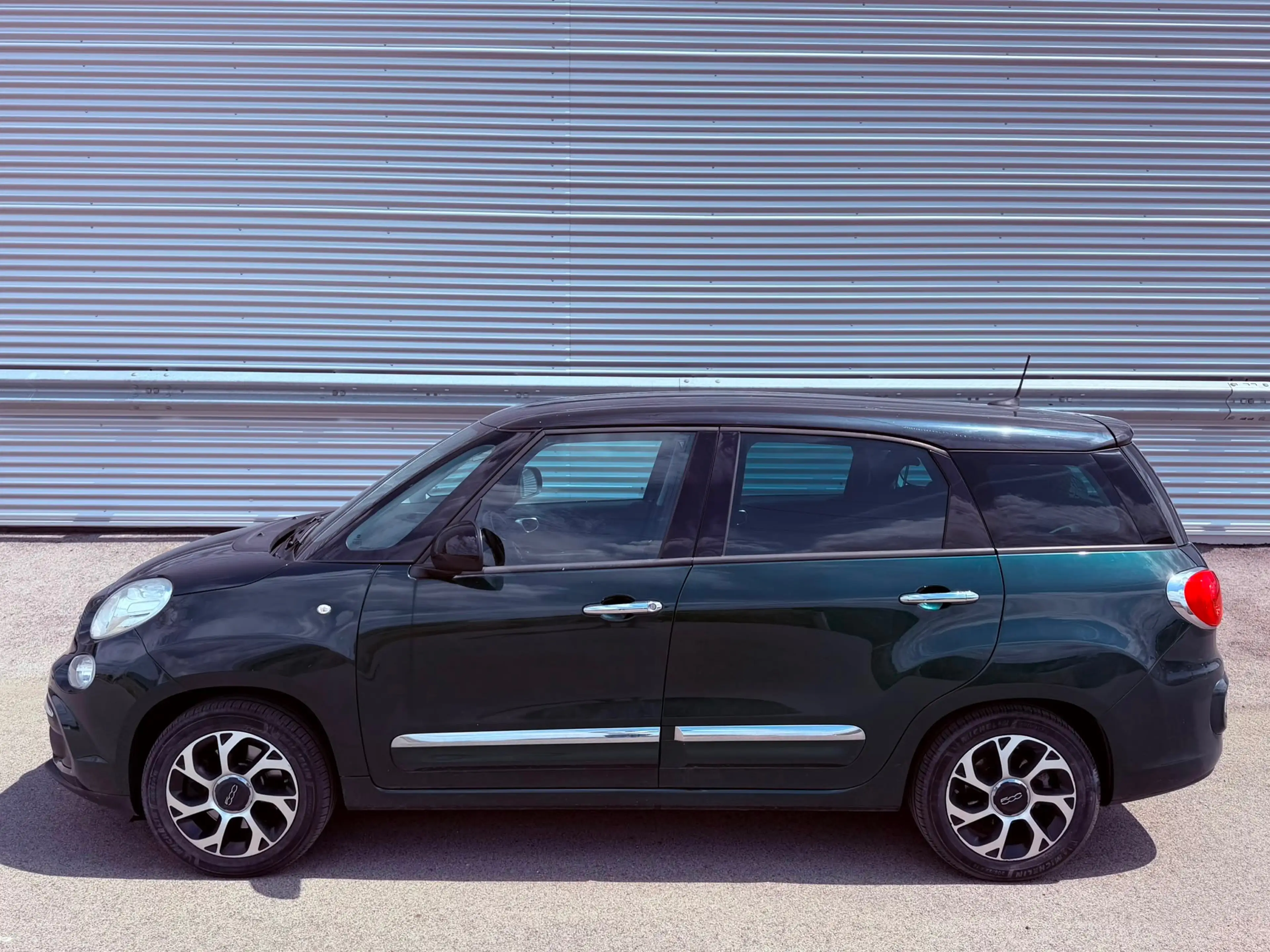 Fiat 500L Wagon 1,6 MultiJet 120 SCR Lounge ID:53 — photo 4