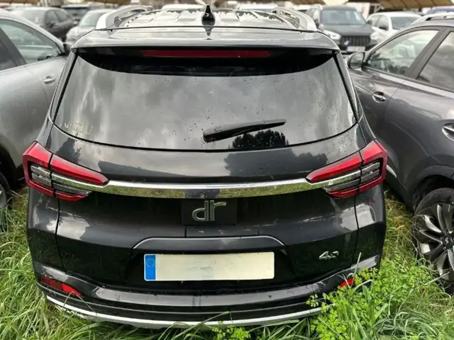 DR Automobiles DR4.0 view 5