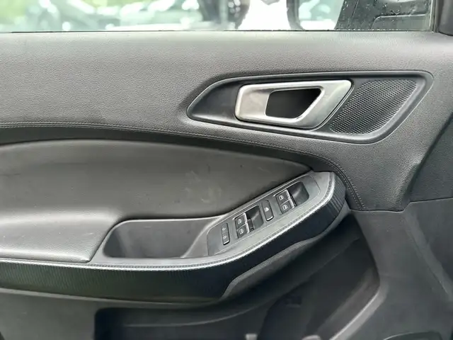 DR Automobiles DR4.0 view 13
