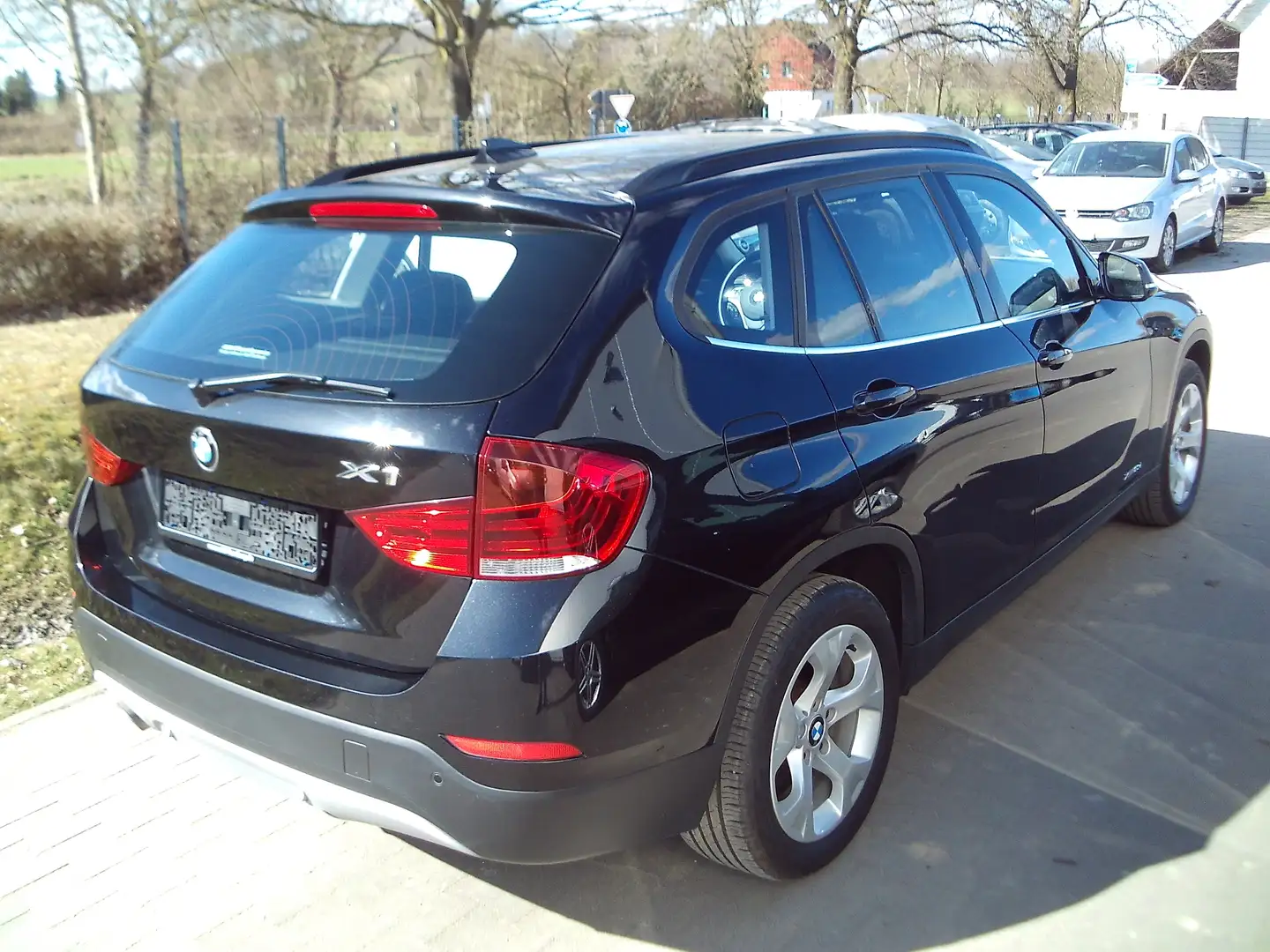 BMW X1 20 d xDrive-Autom.-Leder-Navi-Bi-Xenon Noir - 2