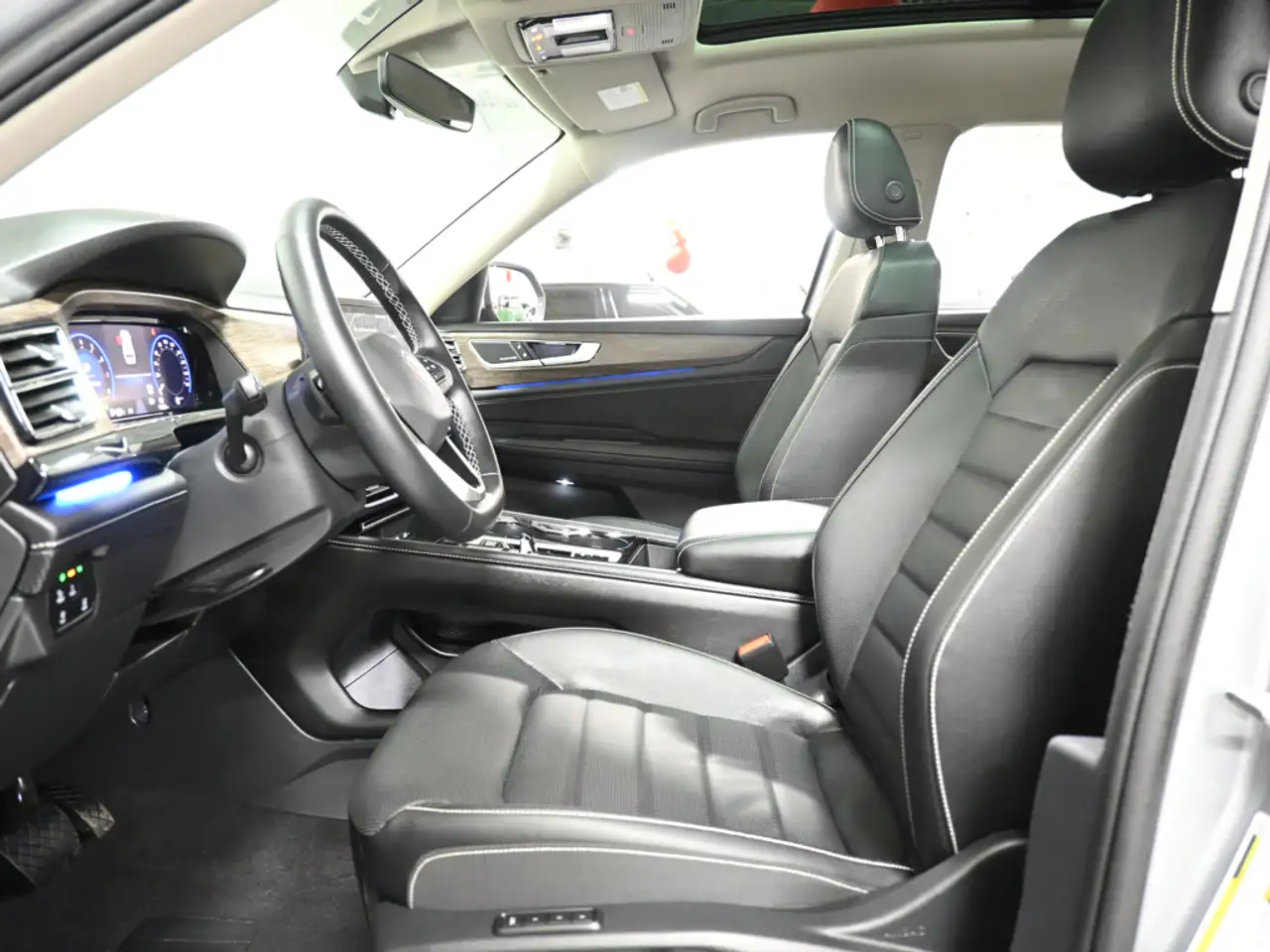 Volkswagen Atlas снимка Volkswagen Atlas