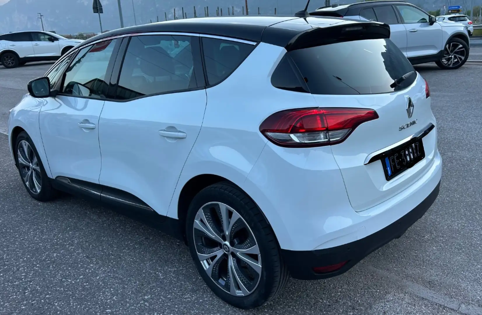 Renault Scenic Scenic IV 2017 1.5 dci energy Bose 110cv edc Blanco - 2