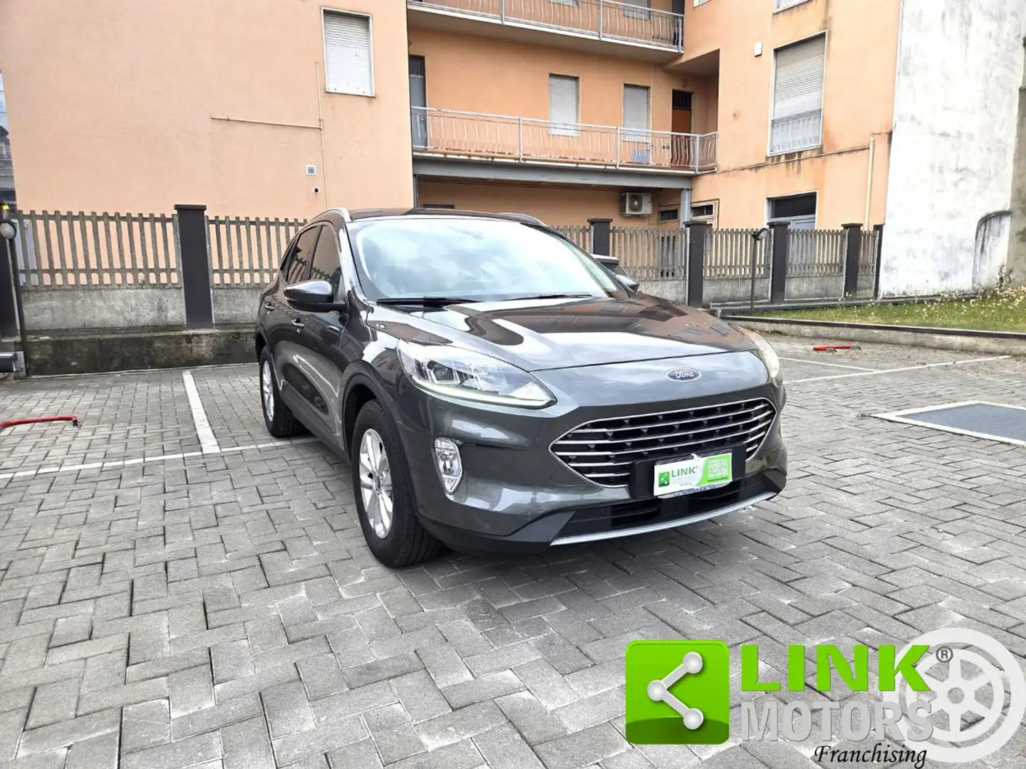 Ford Kuga 1.5 EcoBlue 2WD Titanium Business GARANZIA Grigio - 1