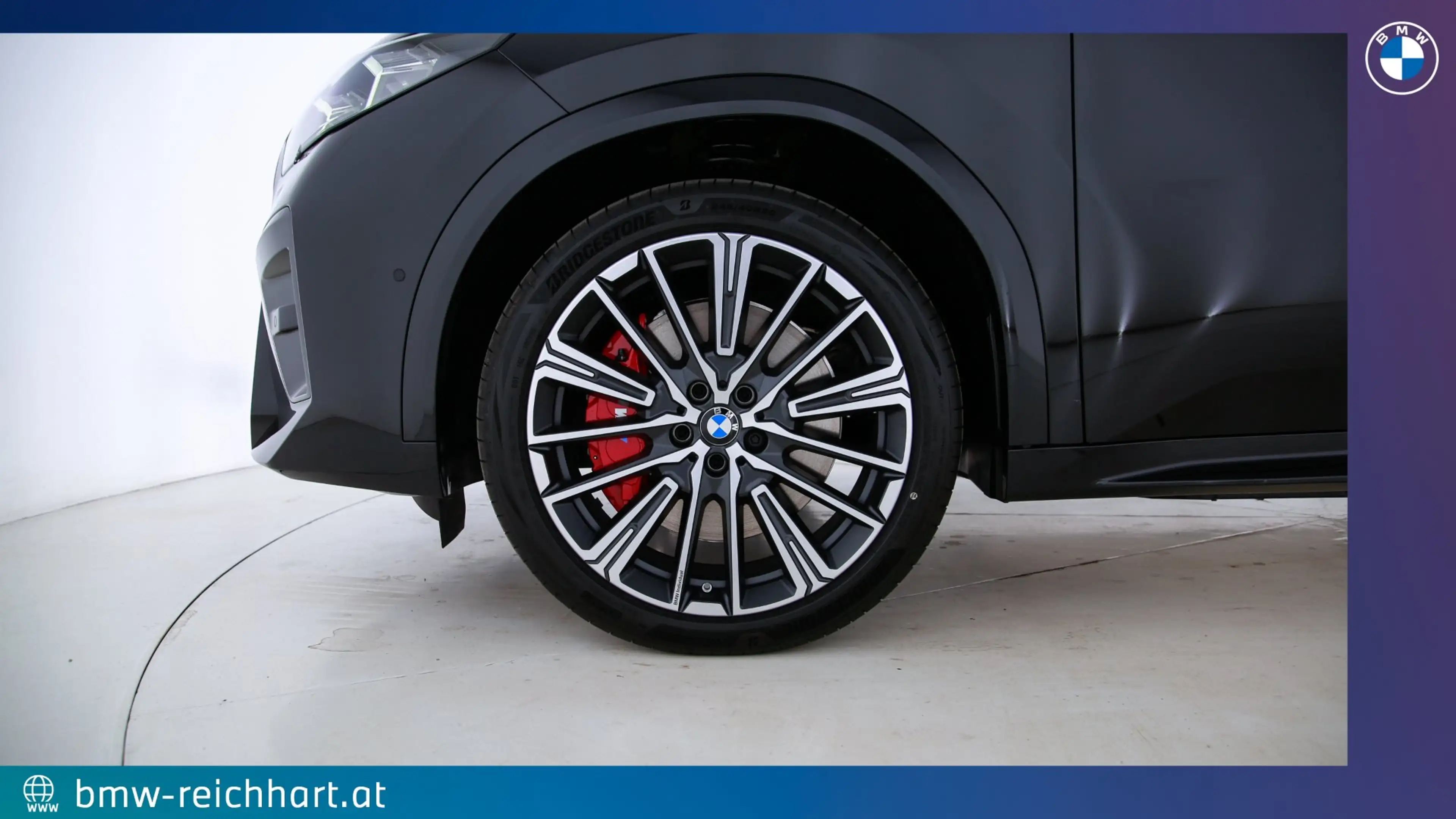 BMW iX2 eDrive20 — photo 14