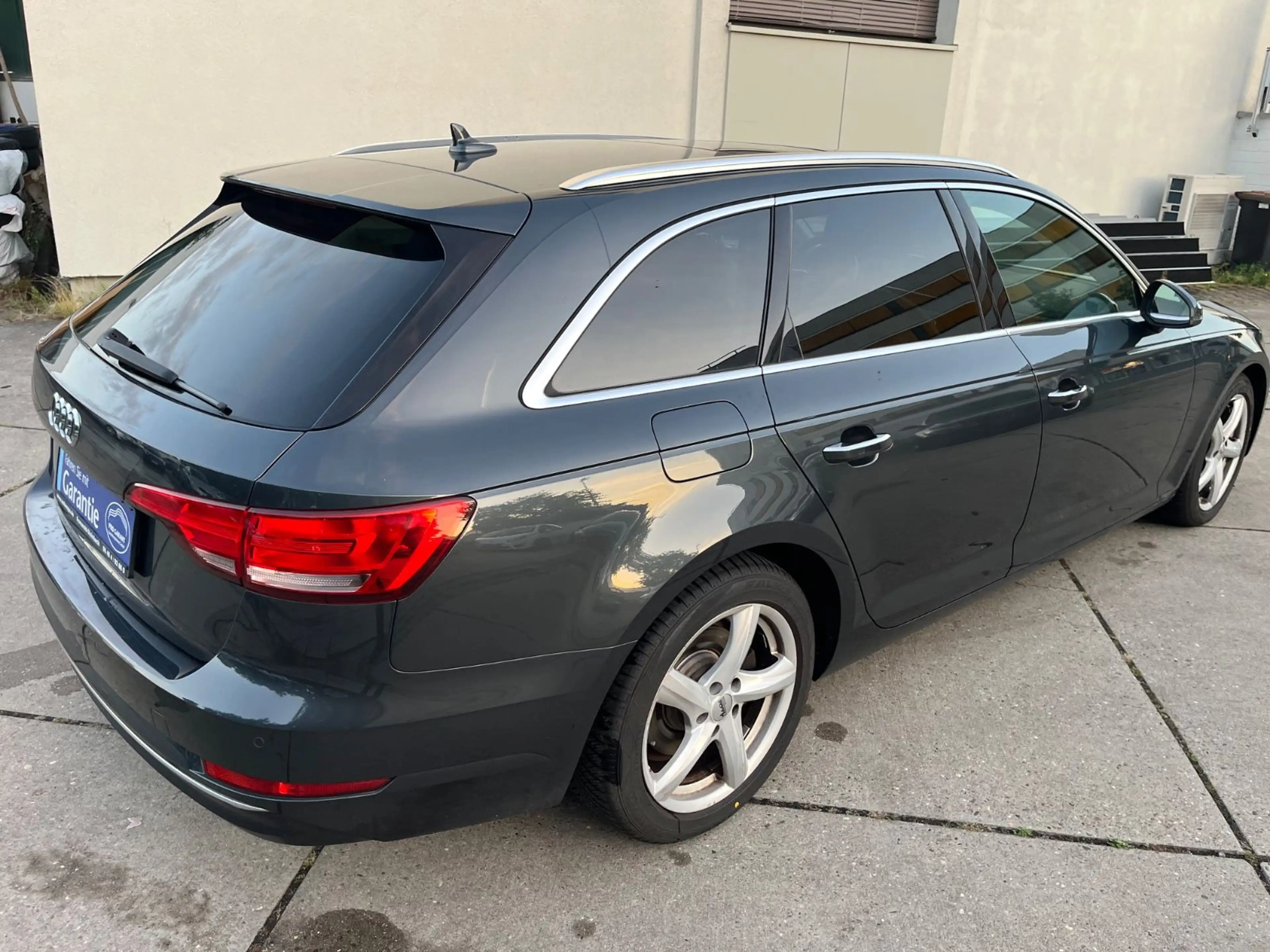 Audi A4 Avant design ultra — photo 7