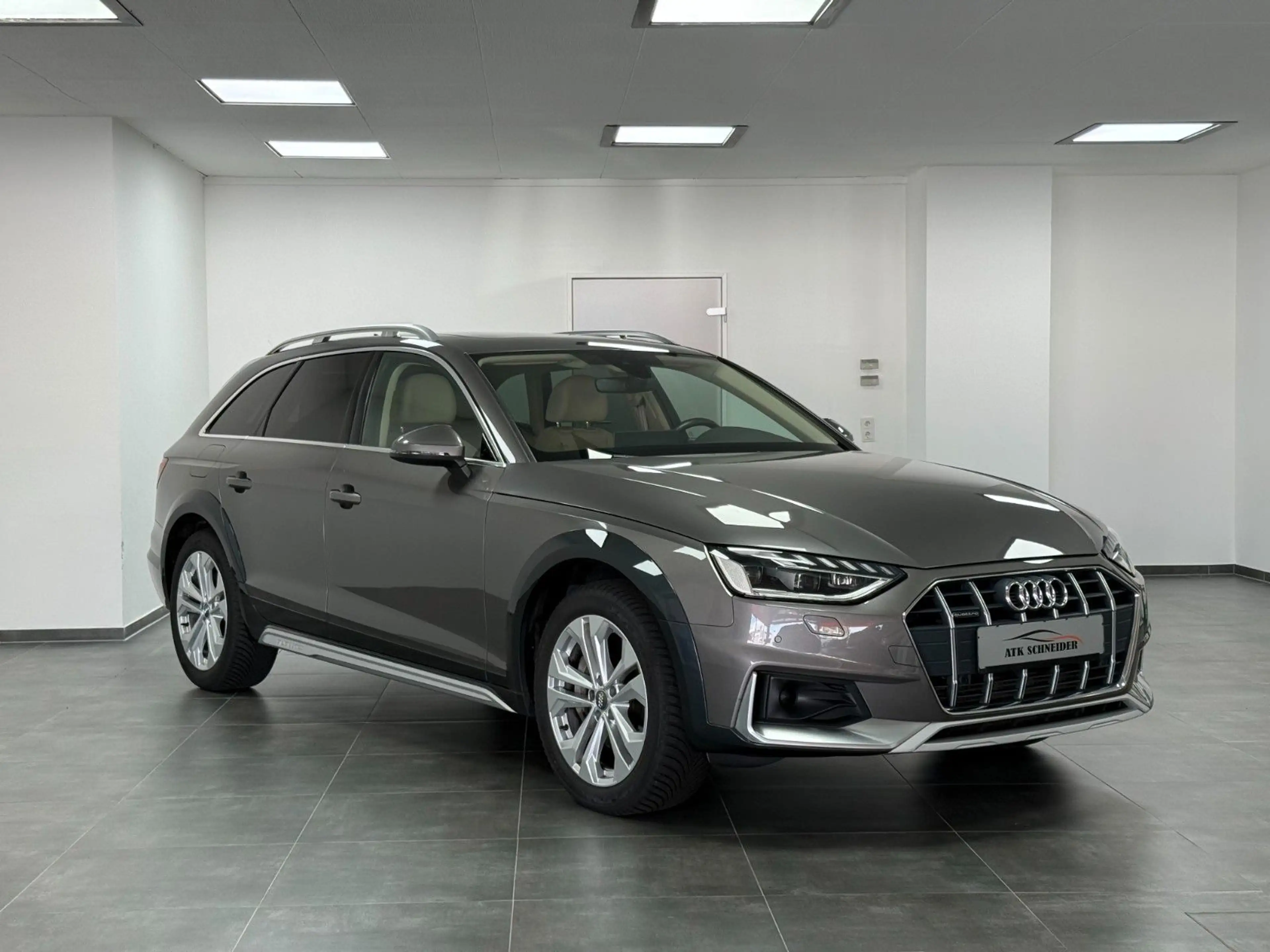 Audi A4 allroad quattro 50 TDI/MATRIX/LEDER/KAM/PANO