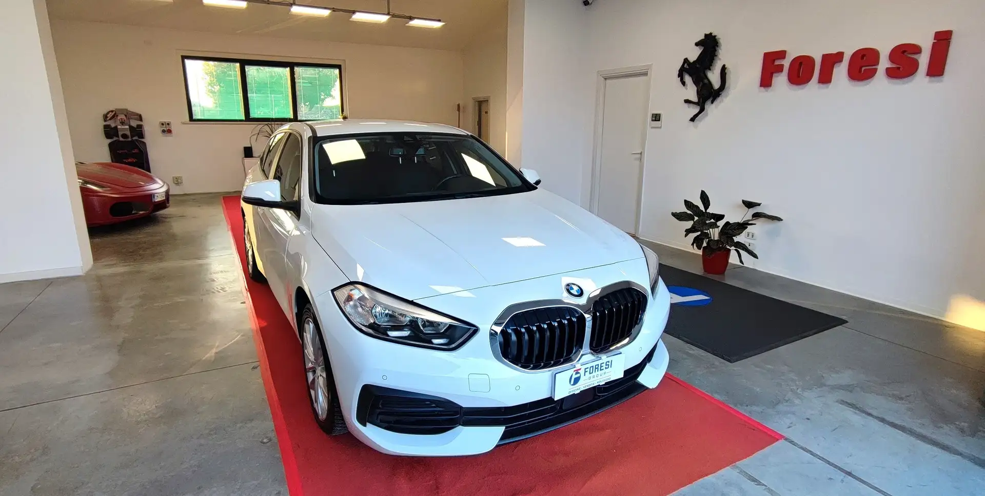 BMW 116 Serie 1 F40 116d Business Advantage auto Blanc - 1