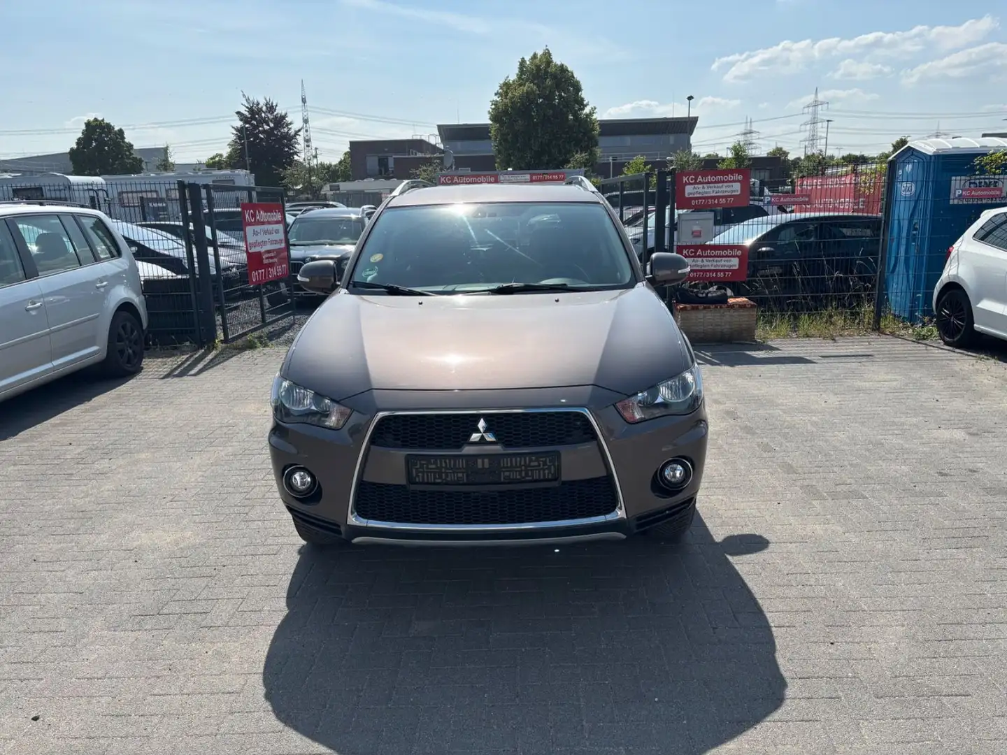 Mitsubishi Outlander 4WD*LEDER*NAVI*4X4 ALLRAD*TOP ZUSTAND* Braun - 2