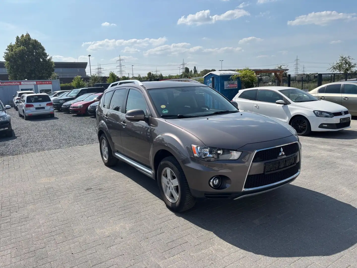 Mitsubishi Outlander 4WD*LEDER*NAVI*4X4 ALLRAD*TOP ZUSTAND* Braun - 1