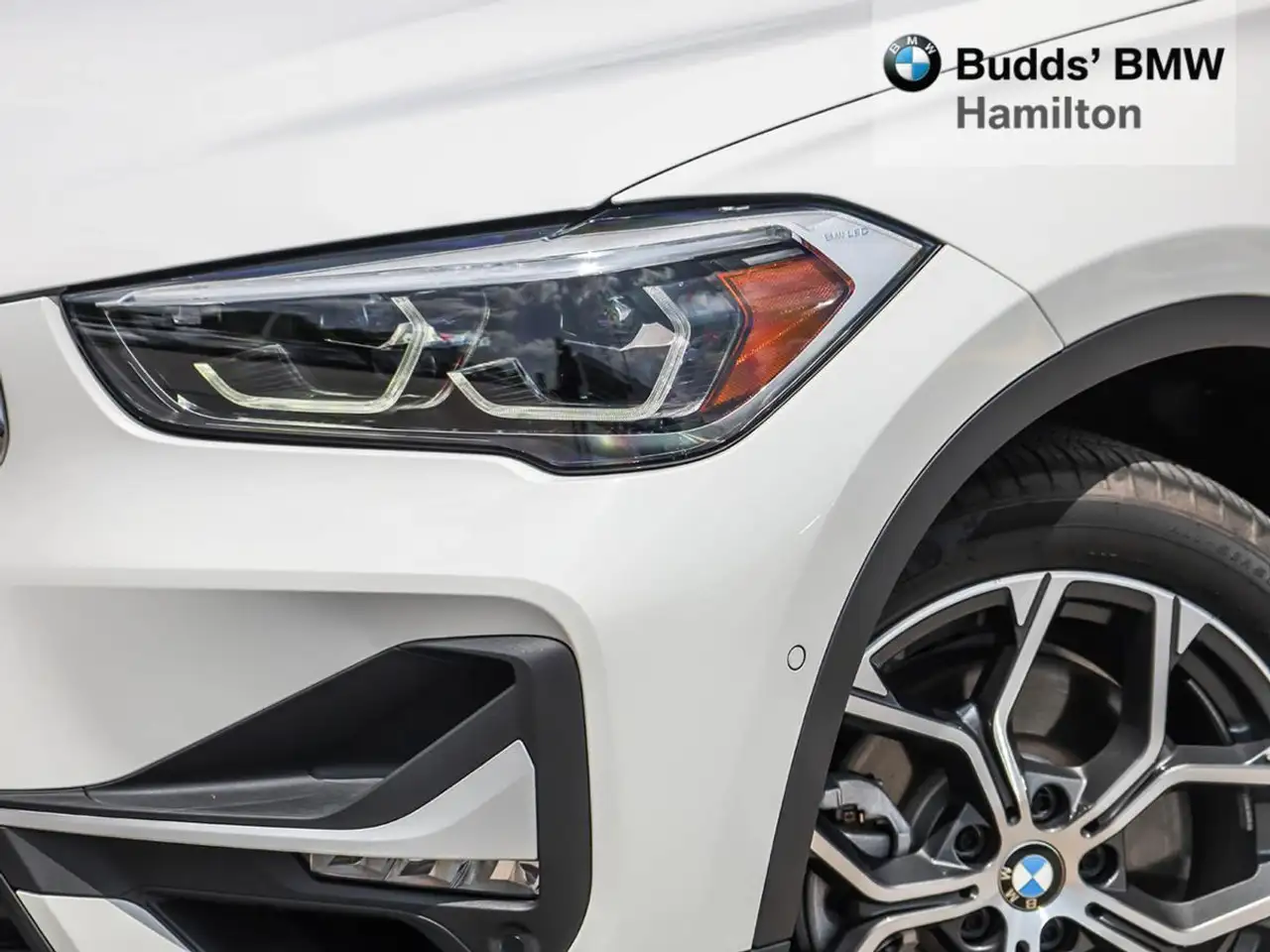 BMW X1 photo BMW X1