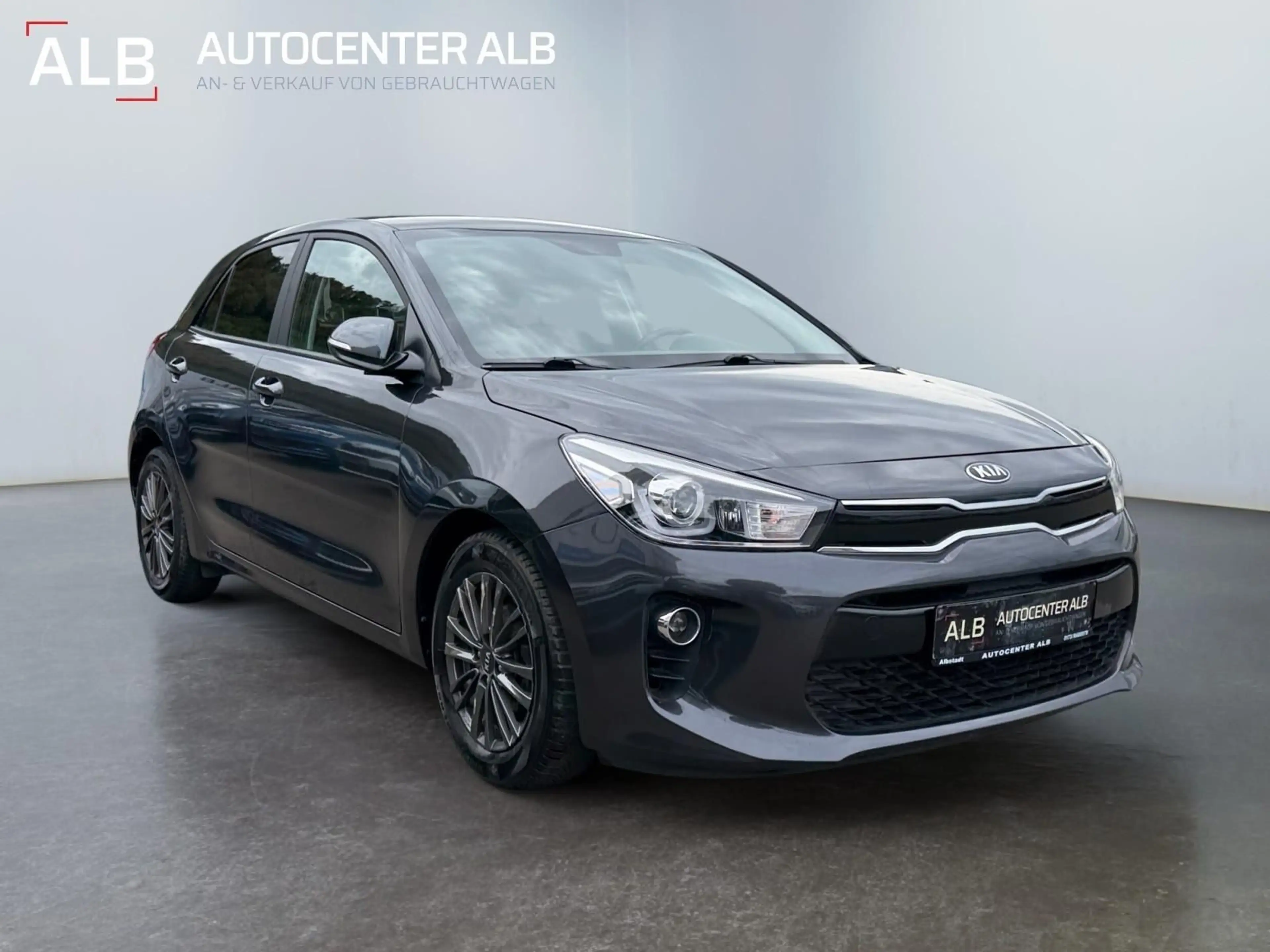 Kia Rio Dream Team/KLIMA/SHZ/KAMERA/LED/1.HAND/EURO6 — photo 7