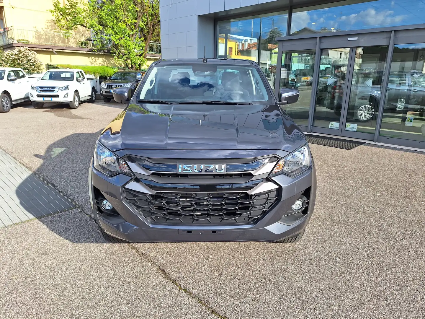 Isuzu D-Max 1.9td164cv Crew N60BB+ 4x4 A/T PREZZO PROMO Grigio - 2