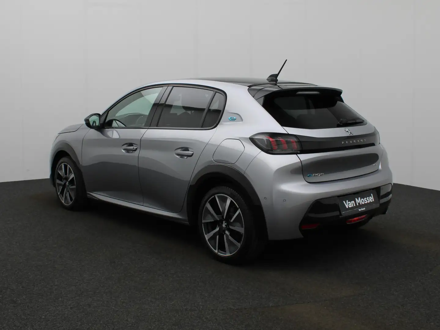 Peugeot e-208 50 kWh GT-Line | 1e-Eigenaar | 3-Fase | Leder / Al Grijs - 2