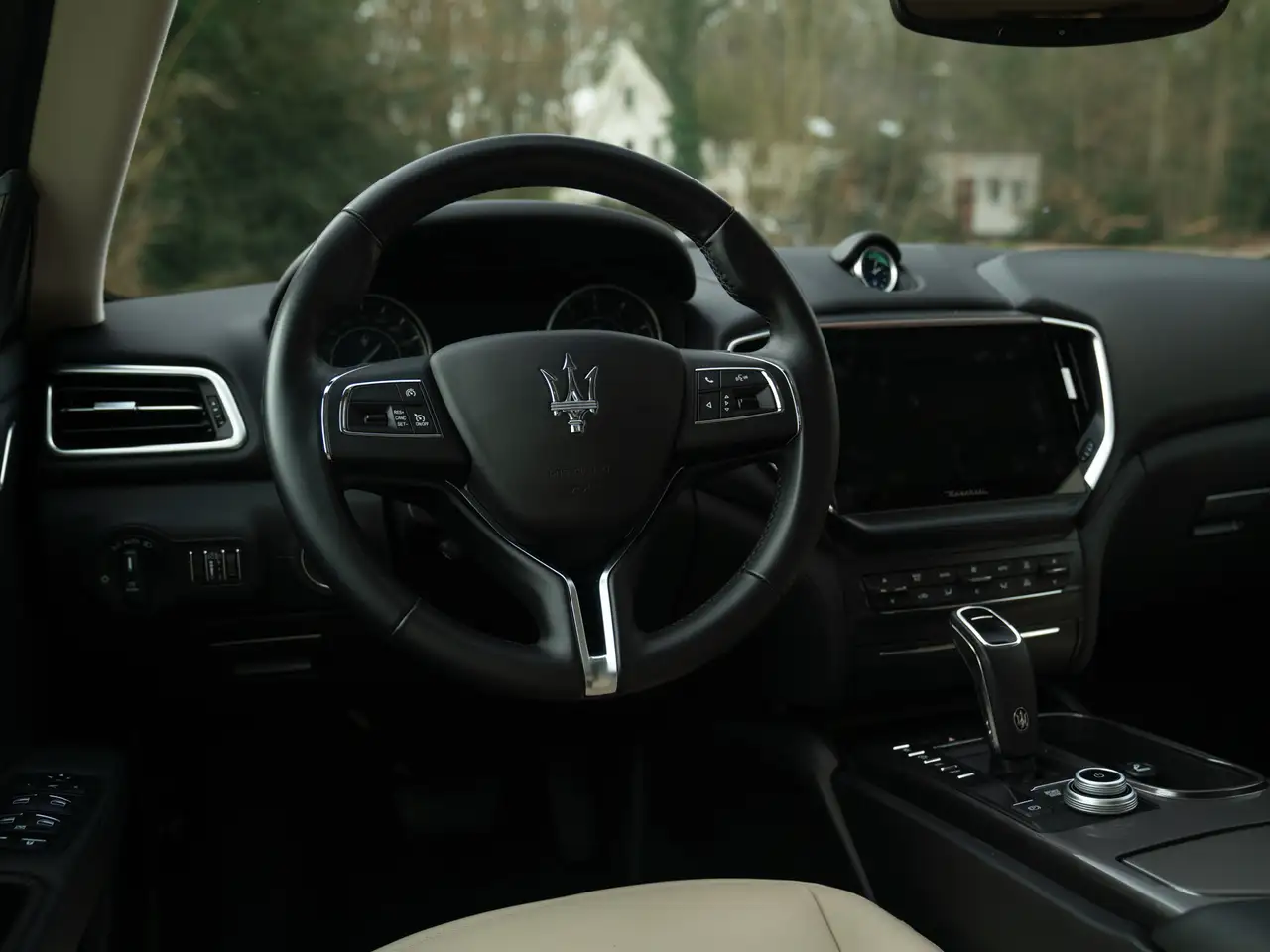 Maserati Ghibli 2022 — фото 28