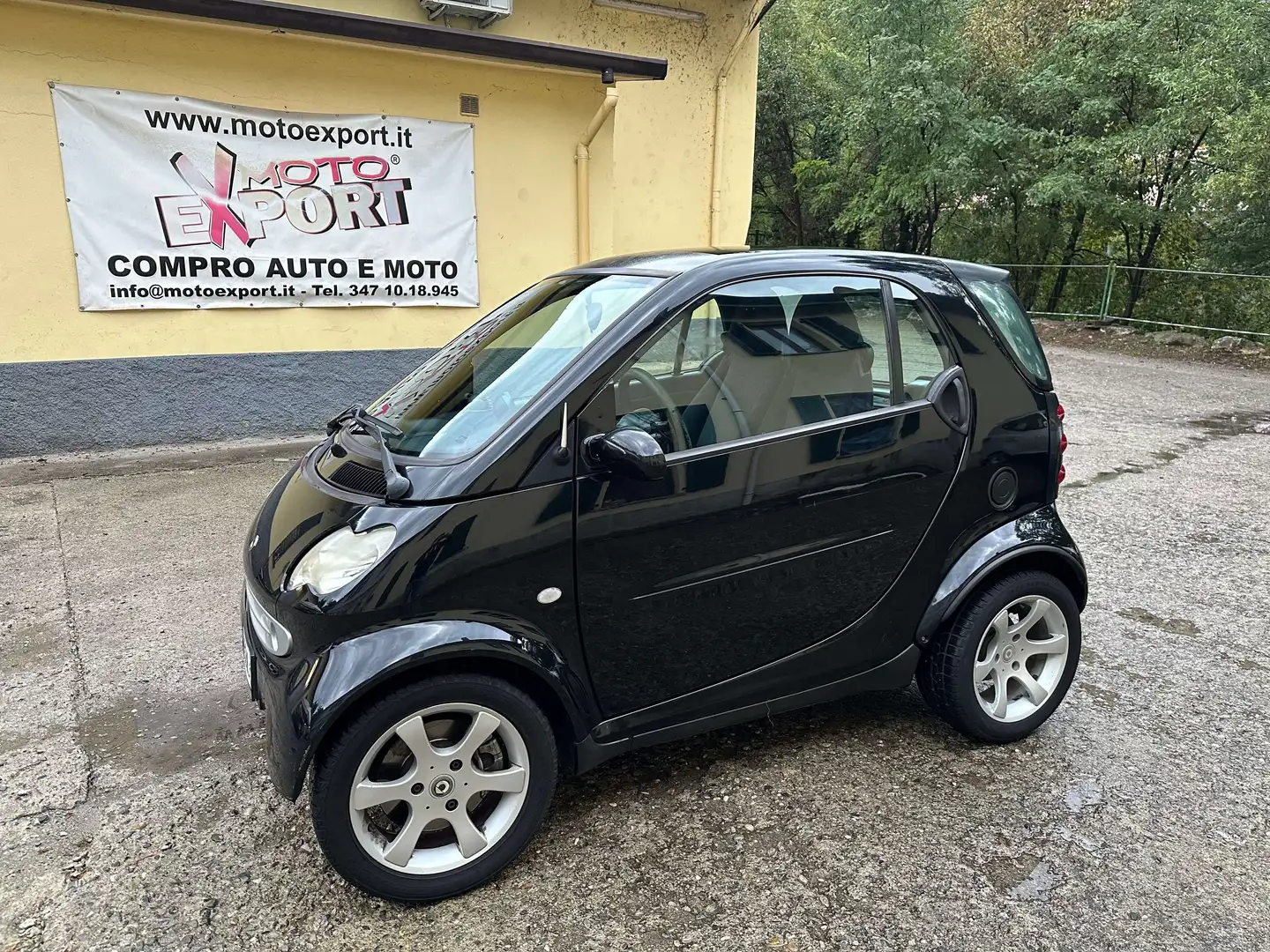 smart forTwo Fortwo 0.7 Smart Grandstyle 61cv Negro - 1