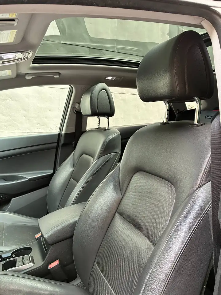 Hyundai TUCSON снимка Hyundai TUCSON