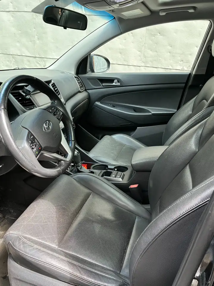 Hyundai TUCSON снимка Hyundai TUCSON