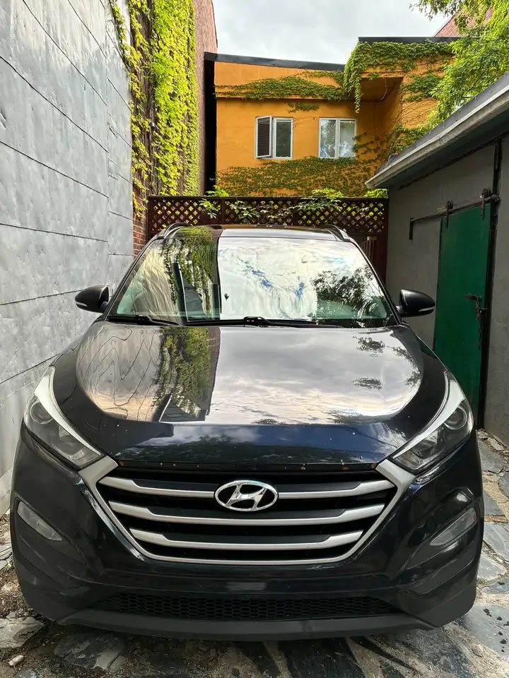 Hyundai TUCSON снимка Hyundai TUCSON