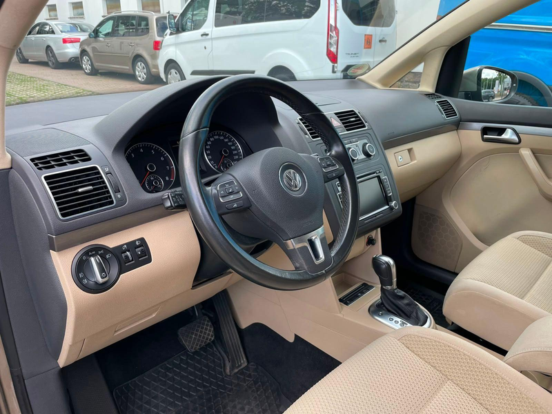 Volkswagen Touran 1.4 TSI/Aut./1.Hand/Parkpilot/TOPZUSTAND — photo 11