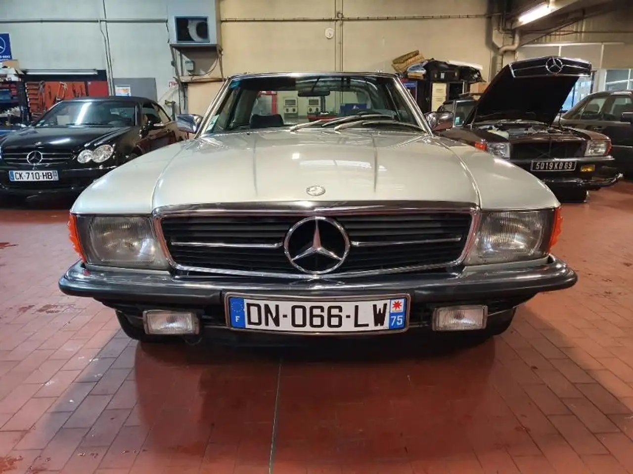 Mercedes-Benz 280 SL Aut, foto 12