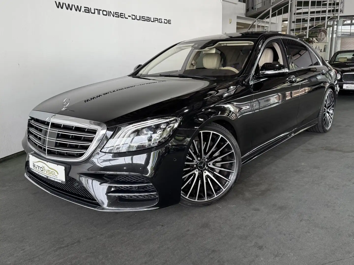 Mercedes-Benz S 560 S560 4Matic L AMG Plus Chauffeur-Paket Pano ACC Schwarz - 1