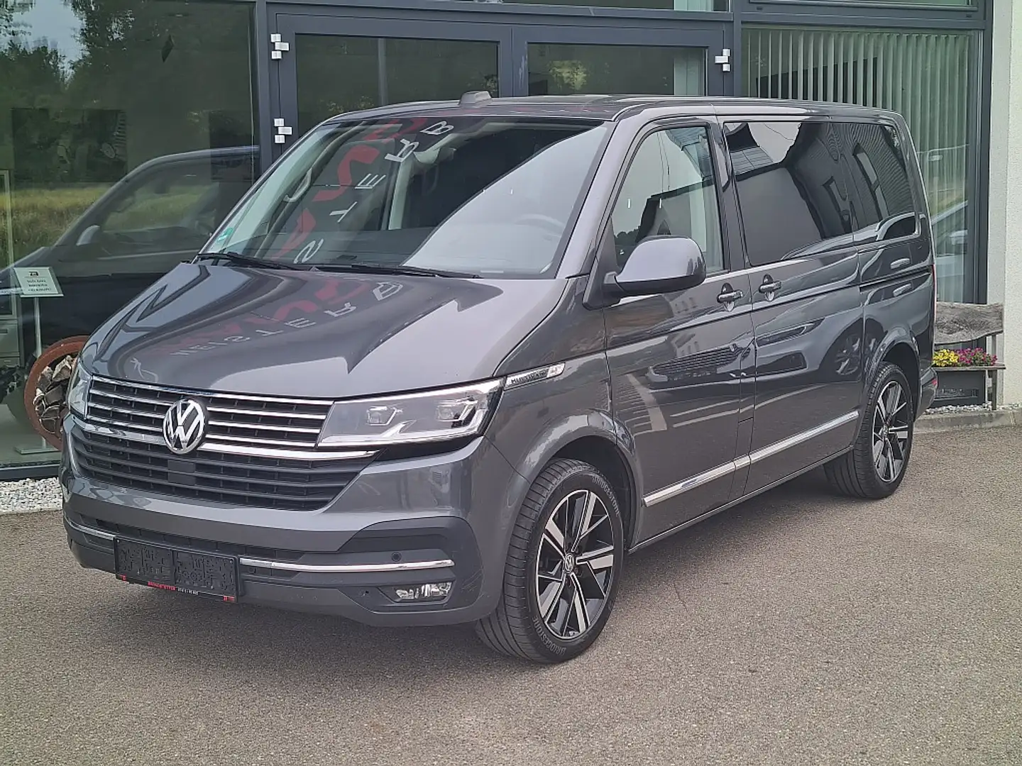 Volkswagen Sonstige Multivan Generation Six 2,0 TDI DSG Grau - 2